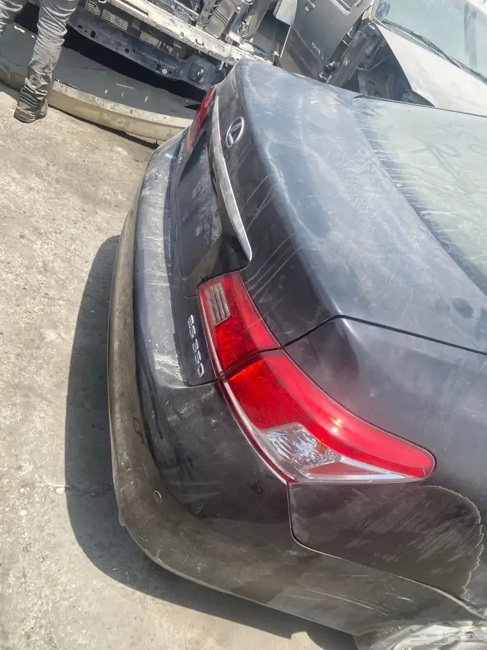 للبيع بيع قطع غيار لكزس Es350 من مديل 2008 إلى 2015 1