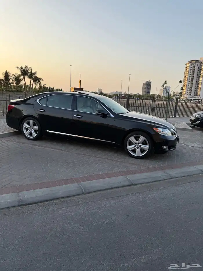 لكزس 460L سعودي موديل 2011 لارج فل الفل رادار كرسي طيار 15