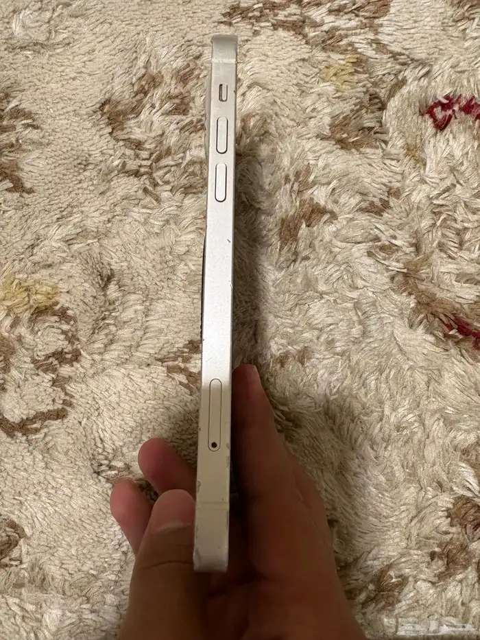 ايفون 12 عادي 9