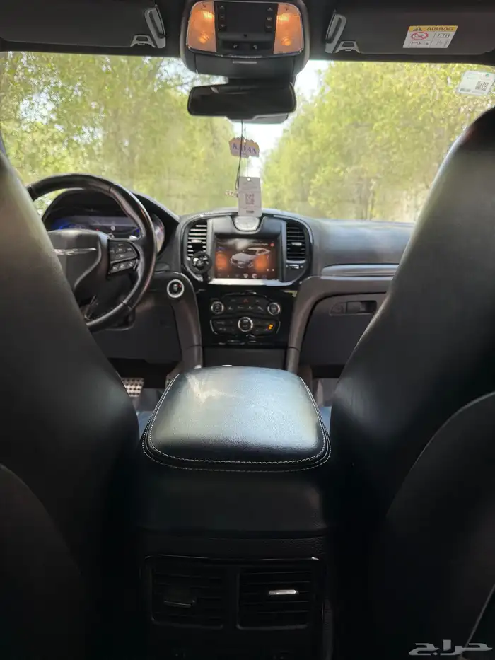 كرايسلر2016 V8 S300 فل كامل 23