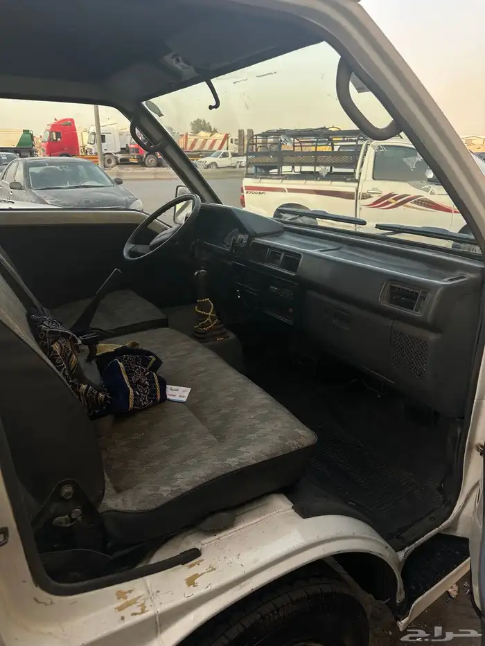 فان ميتسوبيشي مغلق موديل 1999 نوع الوقود بنزين مفحوص مجدد 4