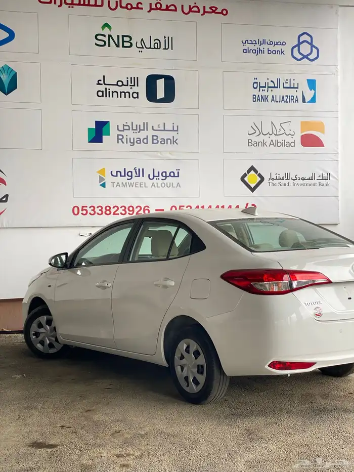 تويوتا يارس 2022 موتر نظيف جدا 5