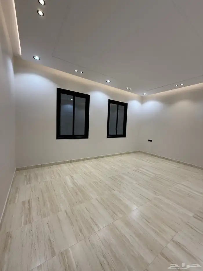 للبيع دور ارضى ودور علوى تشطيب ممتاز بدره الخميس 40