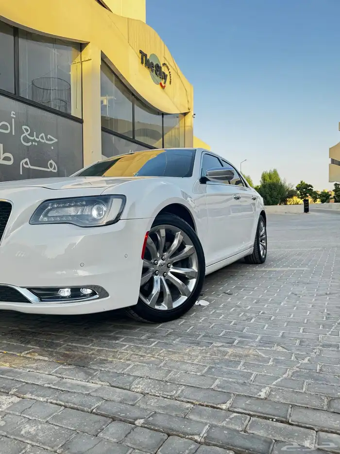 كرايسلر V8 2016 12
