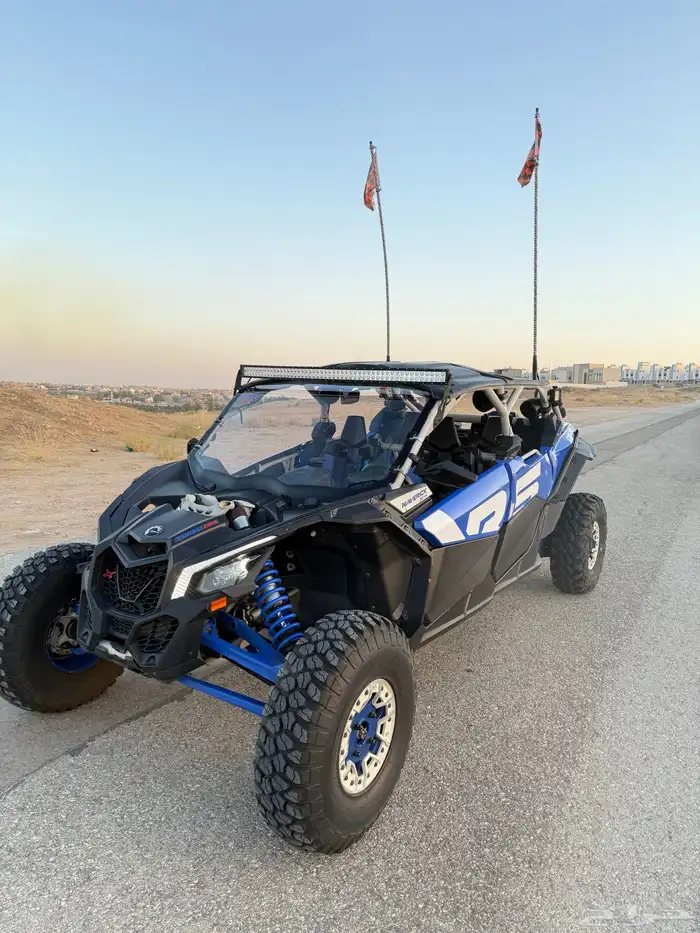 بقي 4 ركاب كانام موديل 22 مافريكX3 R turbo 1
