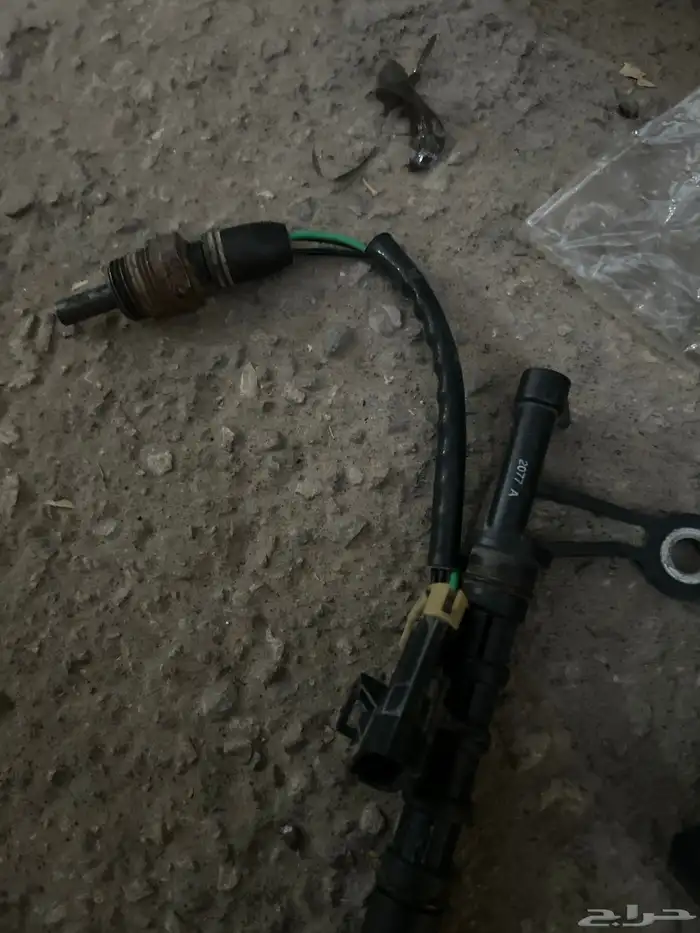 للبيع مجموعة قطع غيار فيه منها اصلي ومنها درجة أولى 3