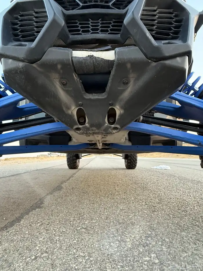 بقي 4 ركاب كانام موديل 22 مافريكX3 R turbo 22