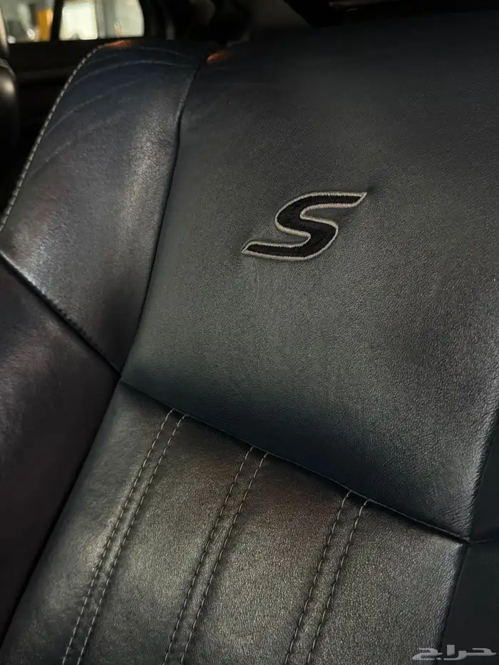 كرايسلر2016 V8 S300 فل كامل 24