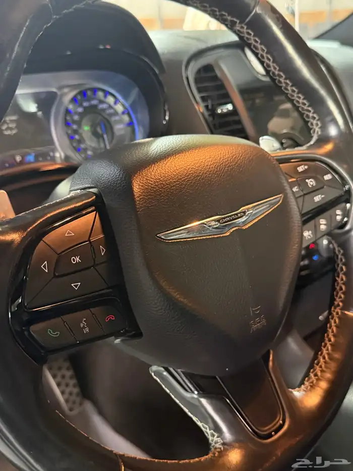 كرايسلر2016 V8 S300 فل كامل 28