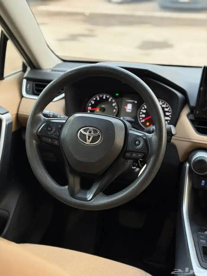 تويوتا راف فور 2022 LE 4x4( دبل) 10