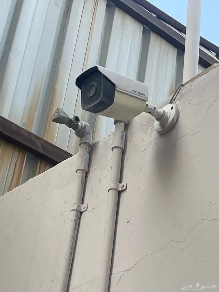 كاميرات مراقبة عدد 4 مع جهاز عرض NVR 1