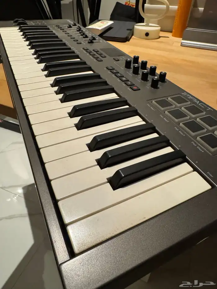 للبيع  ميدي كنترولر Nektar Impact LX49 1