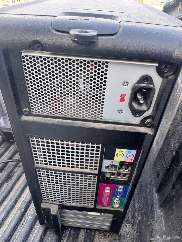 كمبيوتر DELL 1
