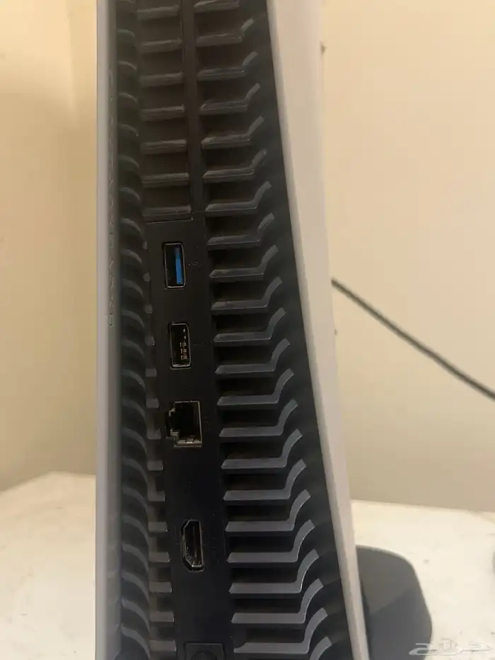 سوني 5 و شاشه قيمنق  ps5 and monitor gaming 9