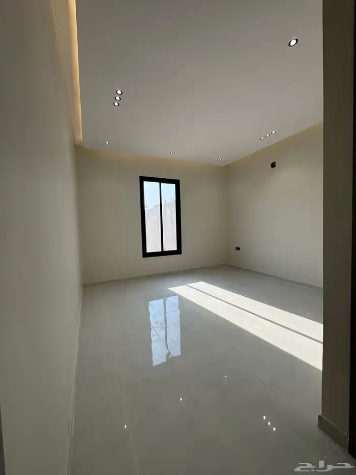 شقه مؤسس مصعد حي البيان 8