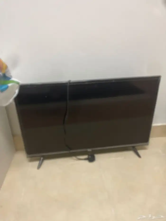 تلفزيون TCL 32 بوصه فيه خراب بسيط ويكلف تصليحه 200ريال 0
