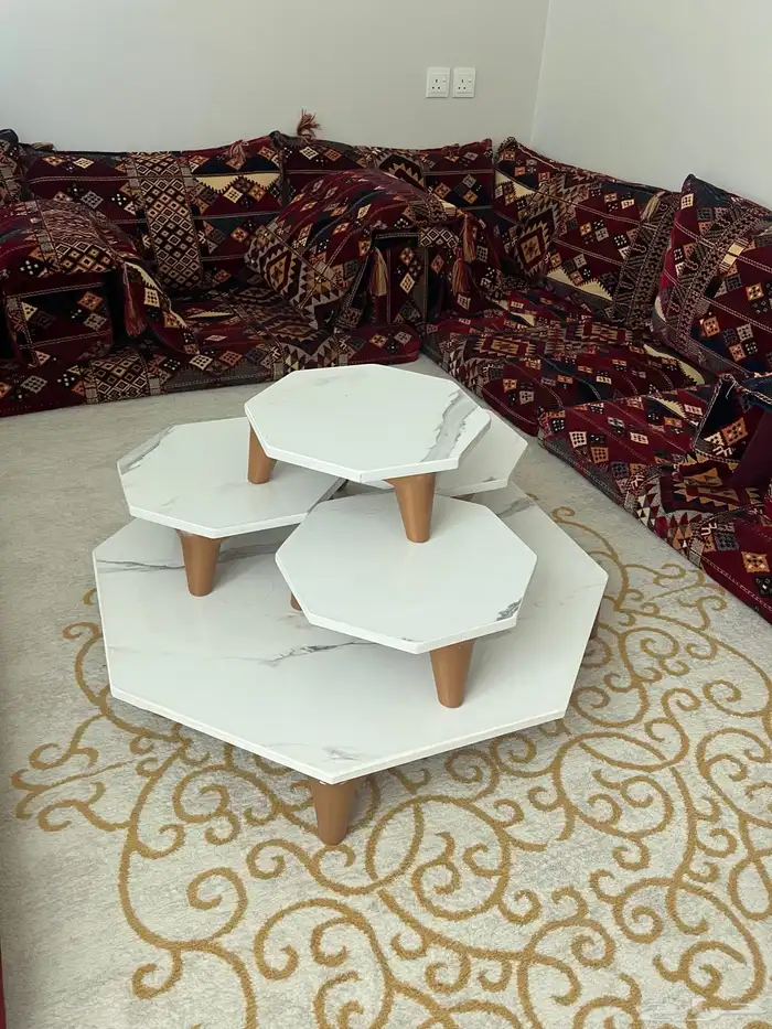 طاوله ارضيه سداسيه 0