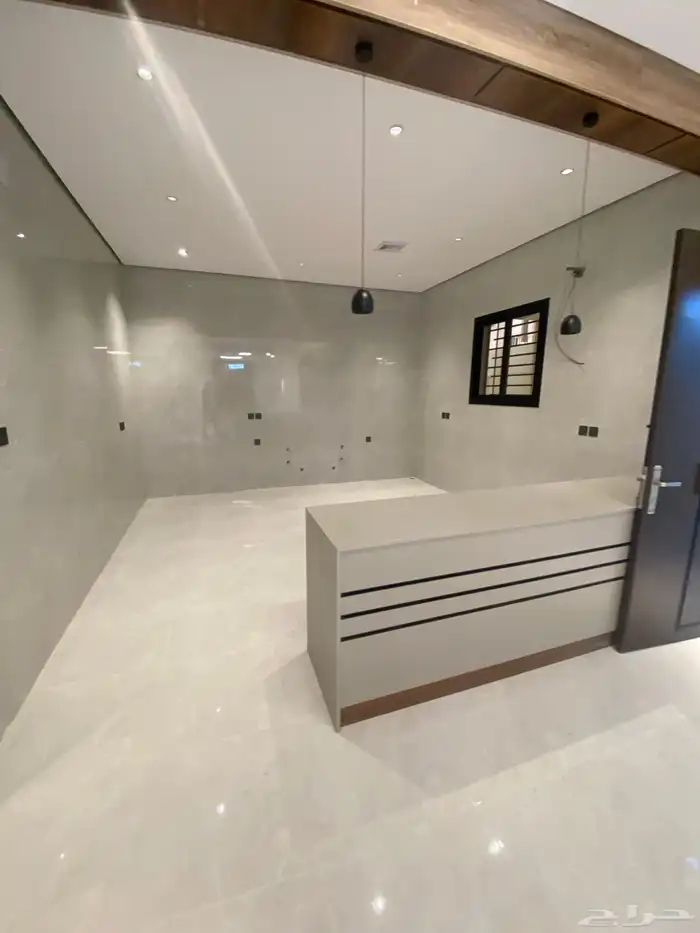 فلل روف أرضيه وعلويه حي الاخضر تشطيب مميز 9