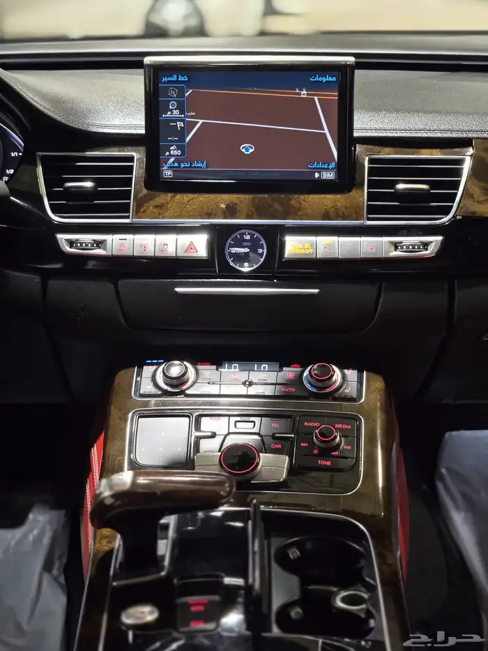اودي A8-L موديل 2015 بحالة ممتازة 15