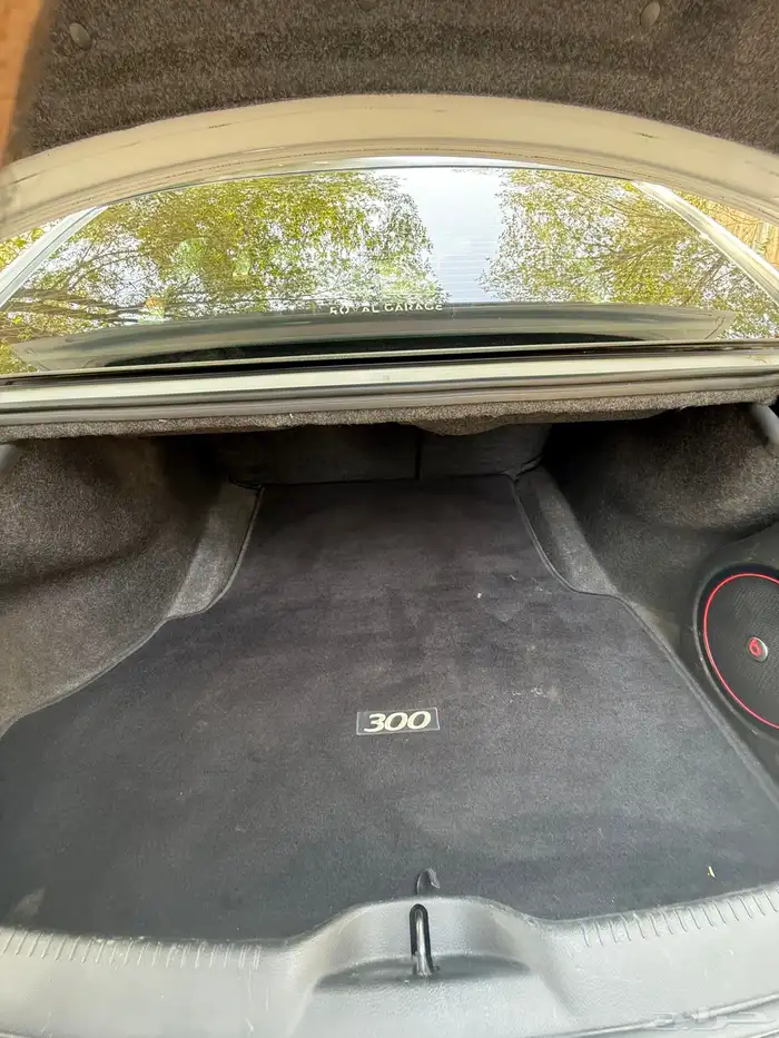 كرايسلر2016 V8 S300 فل كامل 43