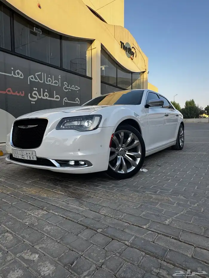 كرايسلر V8 2016 5