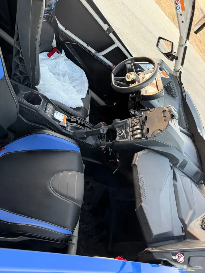 بقي 4 ركاب كانام موديل 22 مافريكX3 R turbo 44