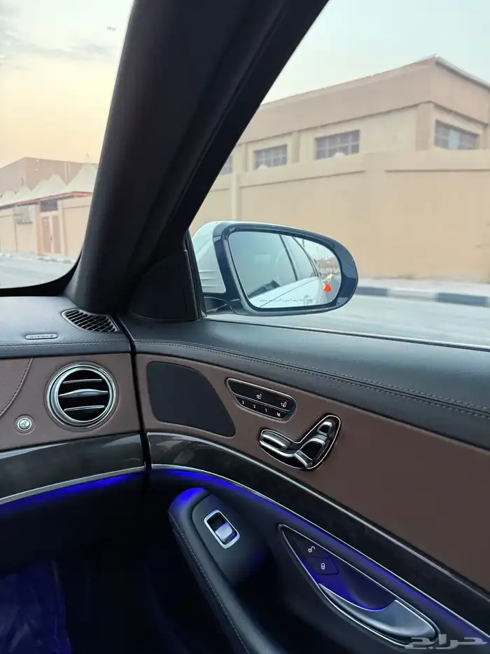 مرسيدس يخت 3 ازرار S450 2018 42