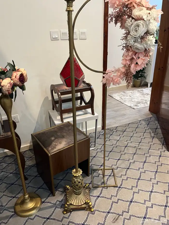 تحف وطاولات 1