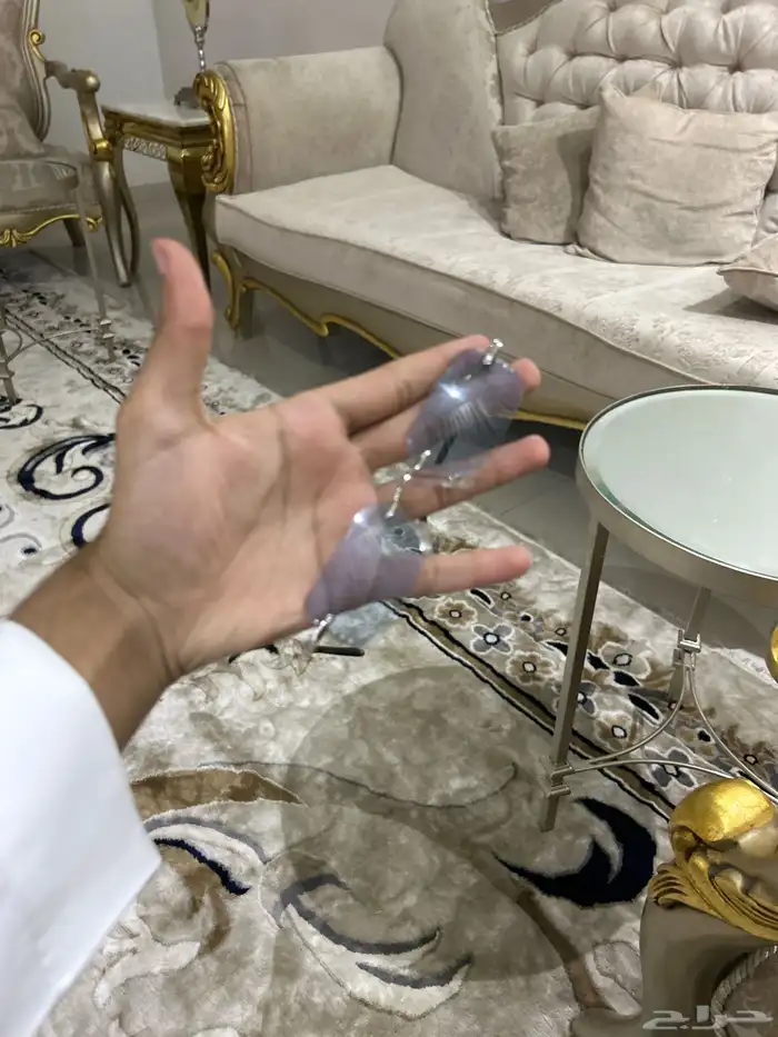 نظارة اصليه كشخه اناقه اصليه والغطى موجود 1