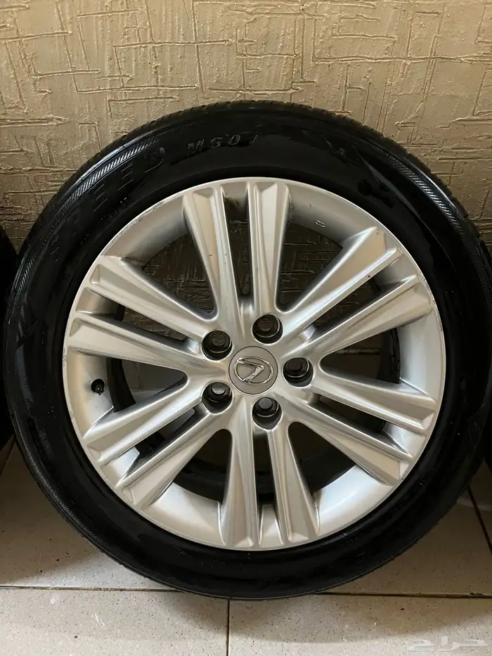 جنوط لكزس es350 وكاله مع الكفرات موديل 13-15 2