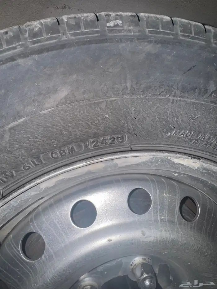 للبيع طقم بلد 4 كفرات مع جنوط 1