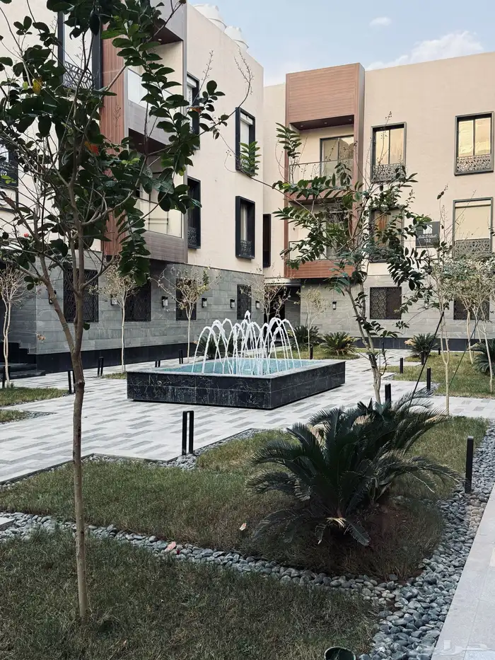 شقة مؤثثة فاخرة في حي العارض 11