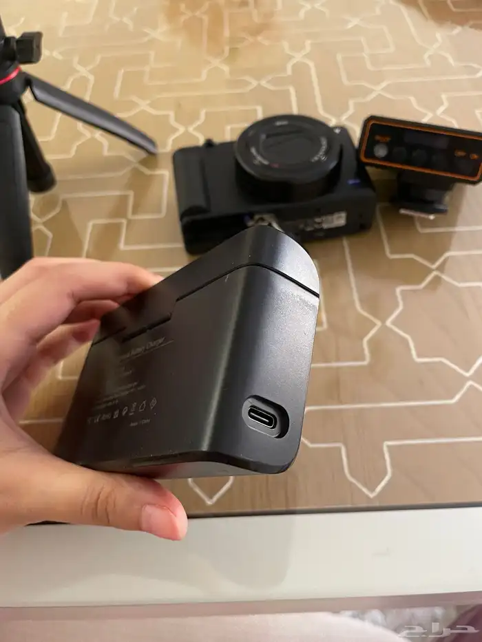 للبيع كاميرا Sony ZV-1 7
