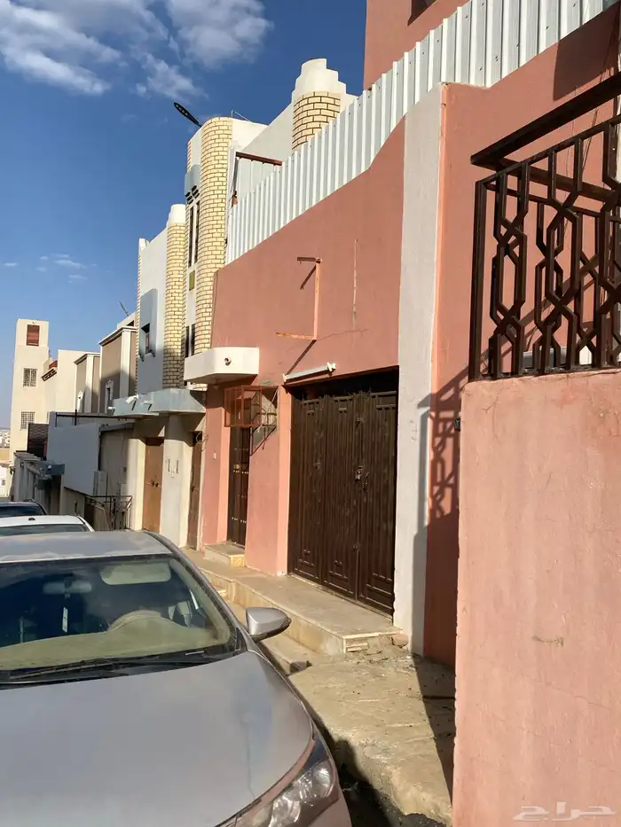 للايجار مستودع او مخزن صغير بالقرب من البناء والعمران 1