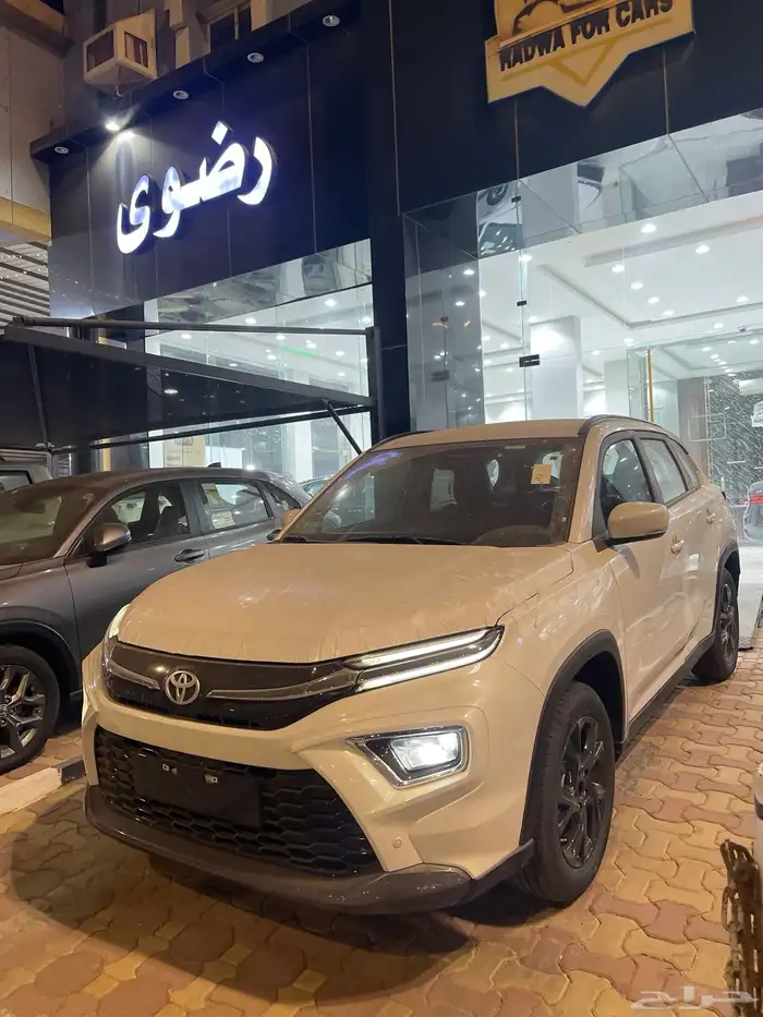 تويوتا اوربان كروزر جي ال GL 2025 1