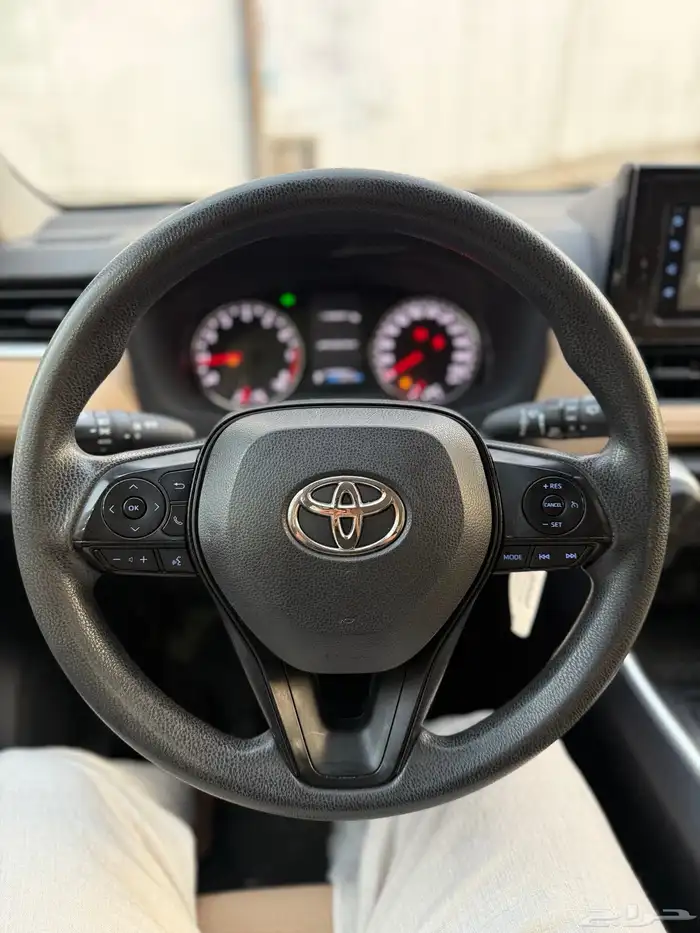تويوتا راف فور 2022 LE 4x4( دبل) 16
