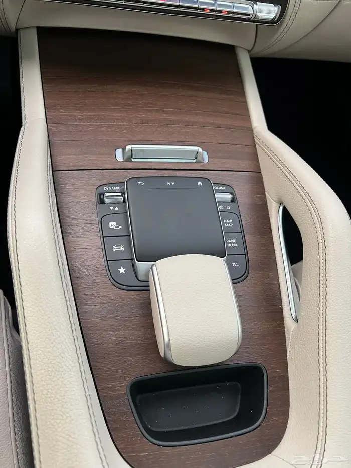 مرسيدس ( GLE450 ) الموديل 2022 شبه جديد 53