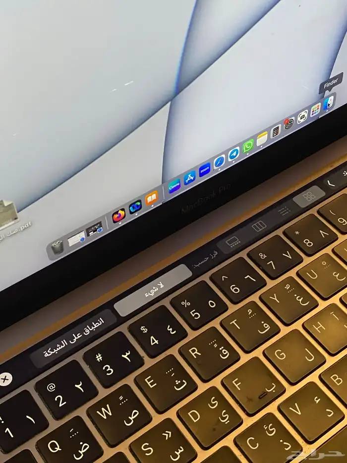 لابتوب ابل MacBook Pro مستعمل استعمال قليل نظيف جدا 17