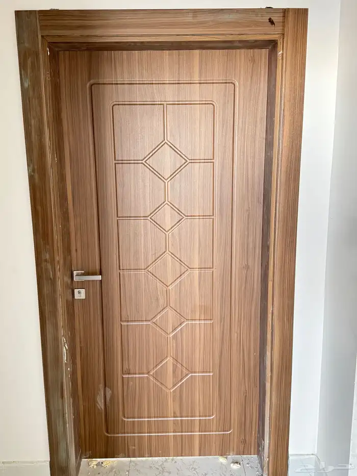 مستودع ابواب للببيع 1