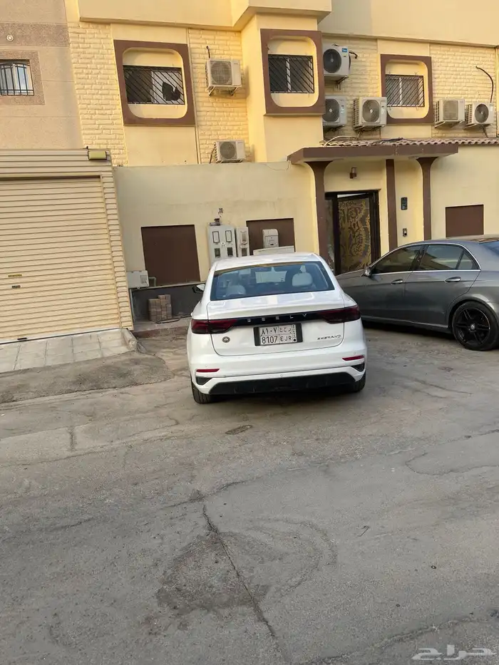 جيلي امجراند 7 5