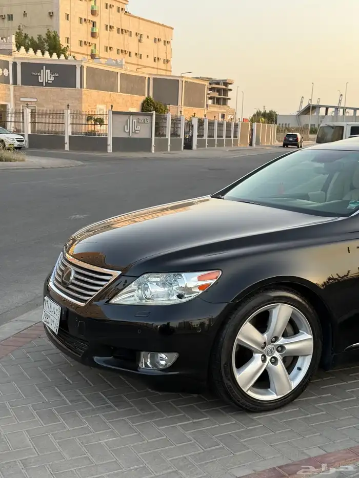 لكزس 460L سعودي موديل 2011 لارج فل الفل رادار كرسي طيار 18