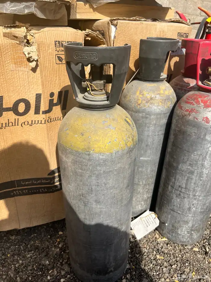 فوانيس وأسطوانات اكسجين 2