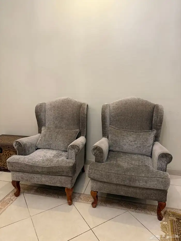 اثاث كراسي كنبات سجاد طاولات 2