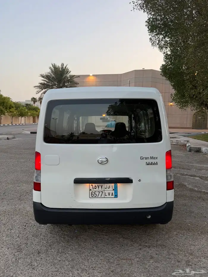 باص ديهاتسو 2015 بنزين 6