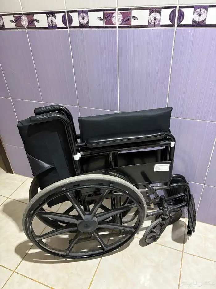 عربية حقت الكبار 0