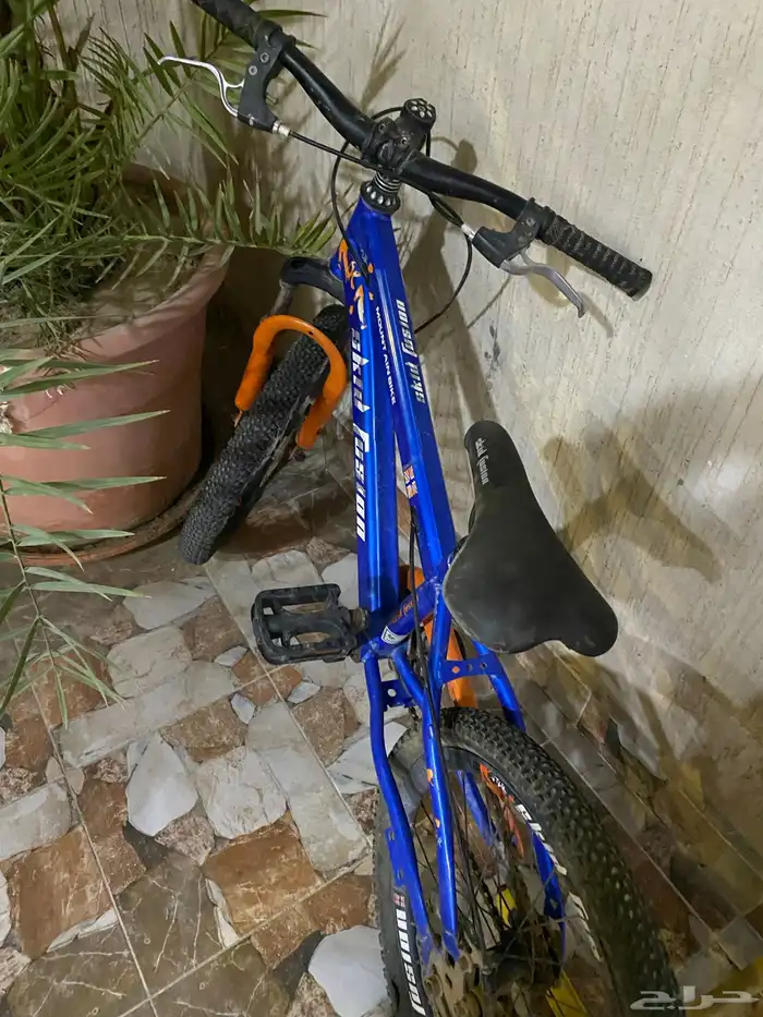 منظفة سجاد غسيل وسكوترات وسياكل أطفال للبيع 6