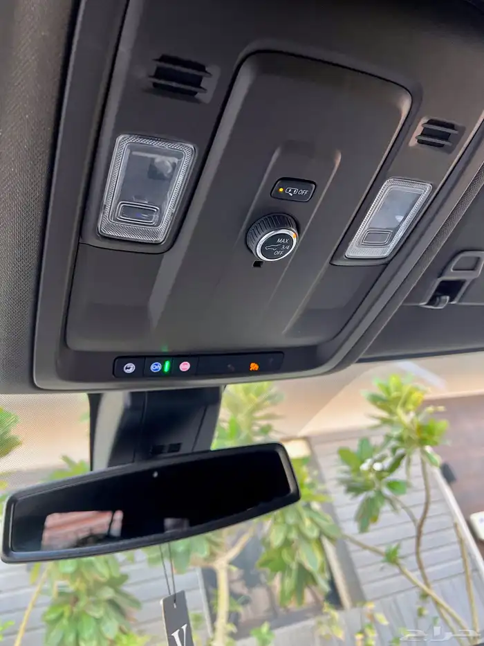 للبيع يوكن أسود 2022 وكالة 4X4 19