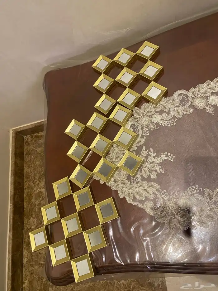 تحفه في عده اشكال مثلث مستطيل مربع 0