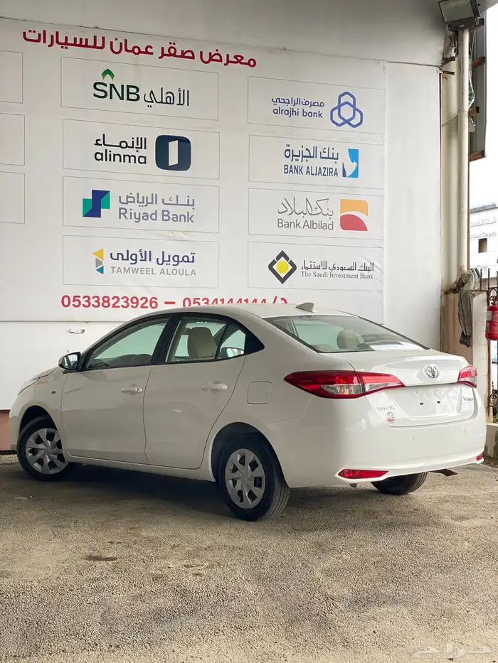تويوتا يارس 2022 موتر نظيف جدا 4