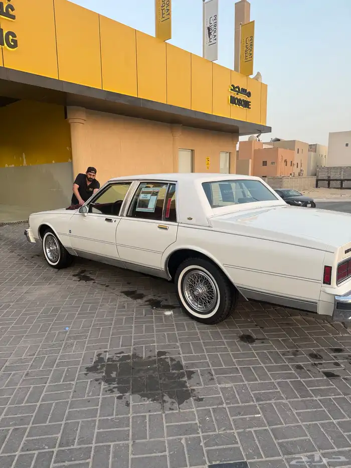 كابريس 1987 9
